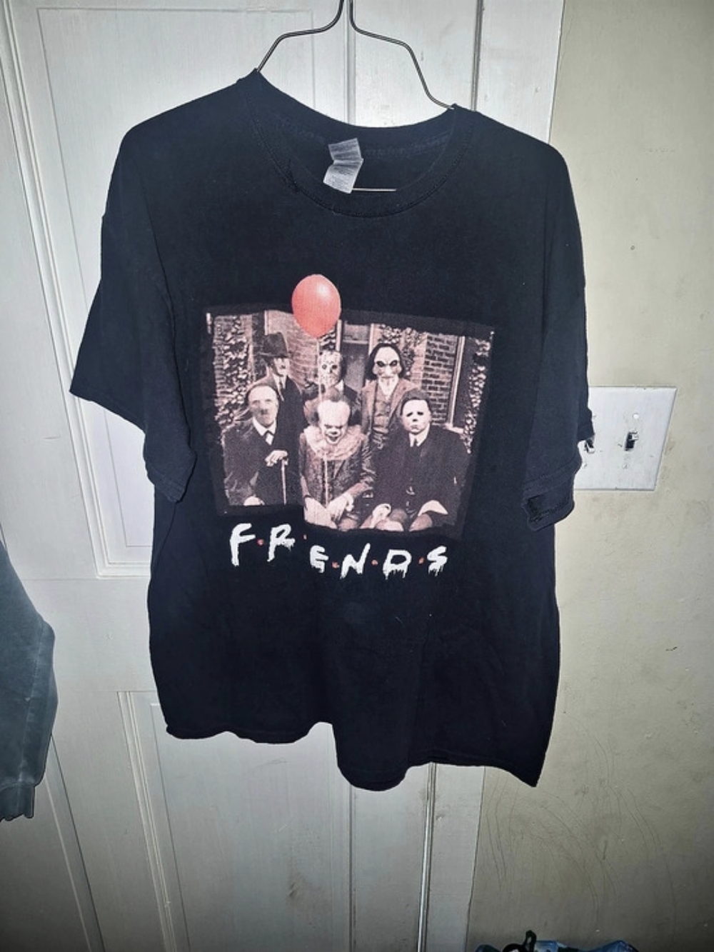 Gildan Friends Graphic Tee Black Size XL